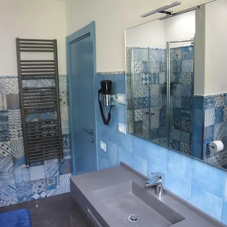 בית הארחה 5 Terre Pelagos 3*